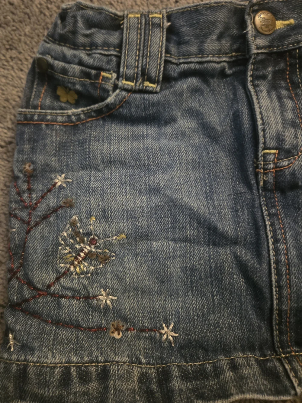 GAP brand, Blue Denim, Toddler‎ jean skort with Floral Embroidery, Size 4